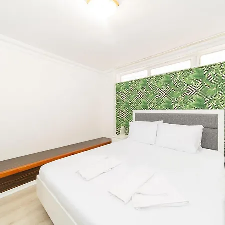 דירה Pleasant House With Backyard 5 Min Walk To Kaleici In Muratpasa, Antalya אנטליה