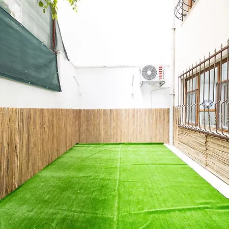 Pleasant House With Backyard 5 Min Walk To Kaleici In Muratpasa, Antalya *